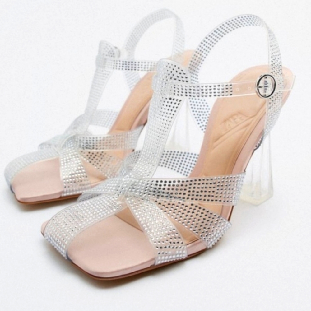 NWT zara vinyl hells cage sandals